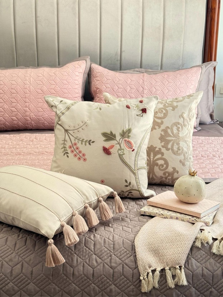AdoreROTABeddingset-4.jpg