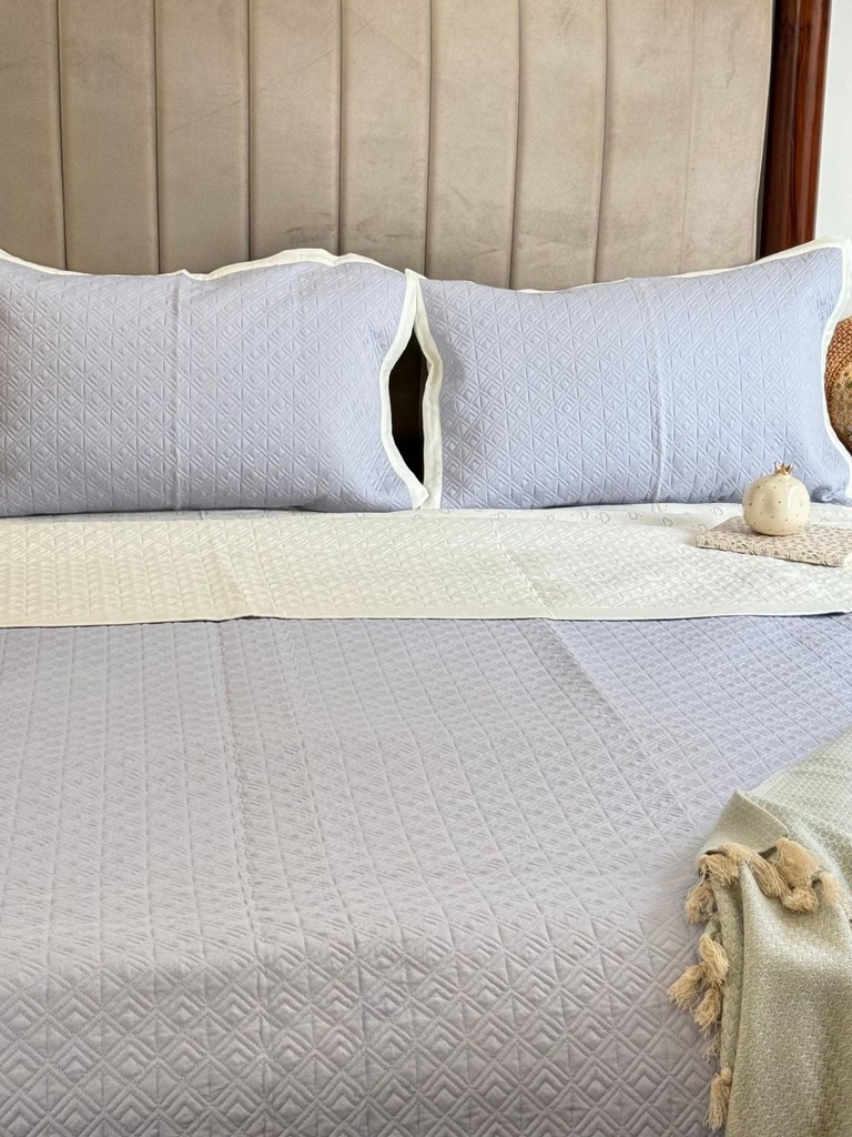 NadireSBIVBedspread-3.jpg