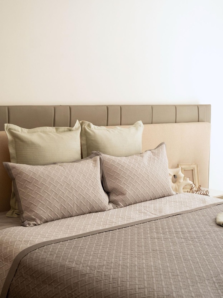 Poppy_PESL_Bedspread_-3.jpg