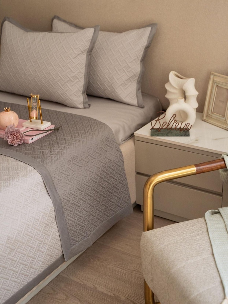 Poppy_PESL_Bedspread_-4.jpg