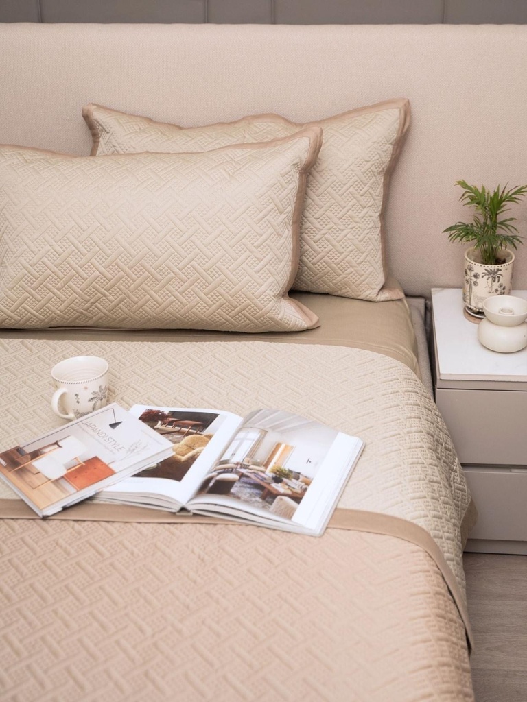 PoppySABEBedspread-1.jpg