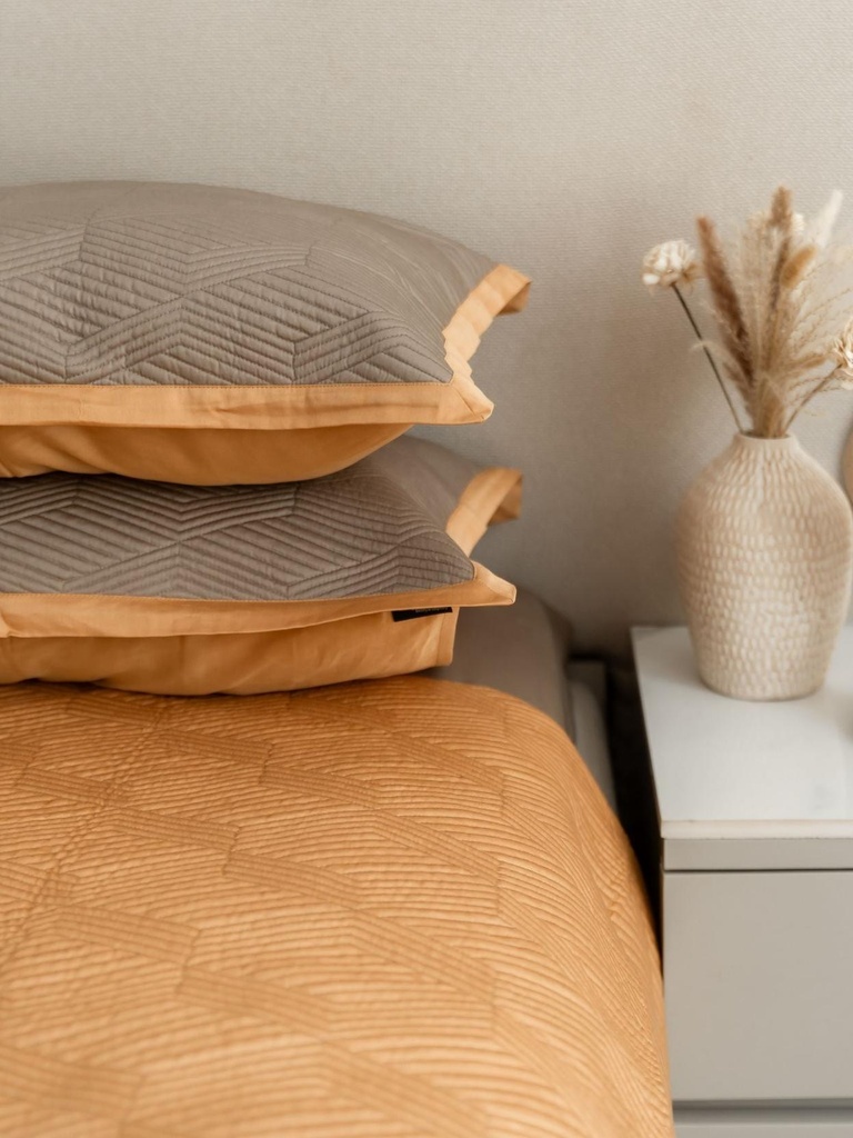 AdelleMOHMBedspread-2.jpg