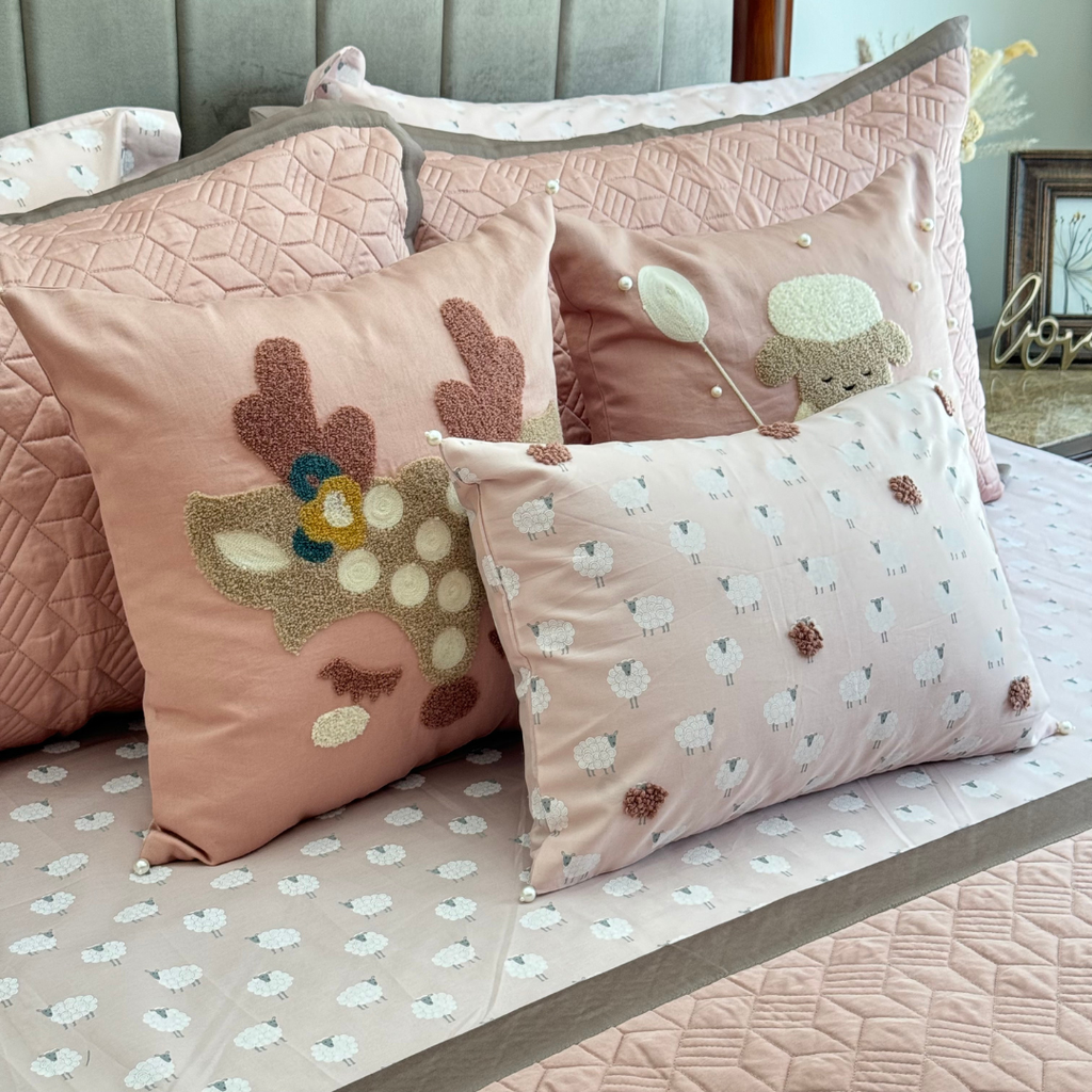 BAA_BAA_BOUTIQUE-Bedding_set_01.png
