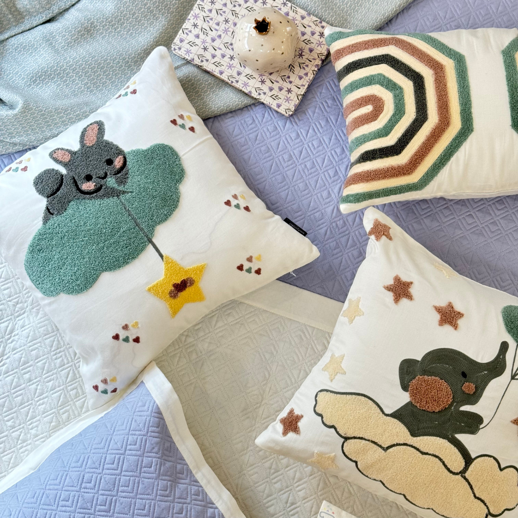 CLOUD_DREAMS_Bedding_Set_04.png