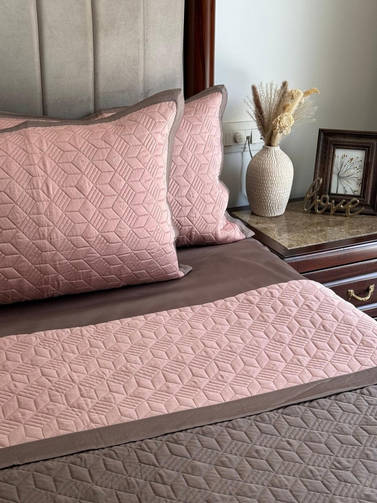 Adore_ROTA_Bedspread_-3.jpg