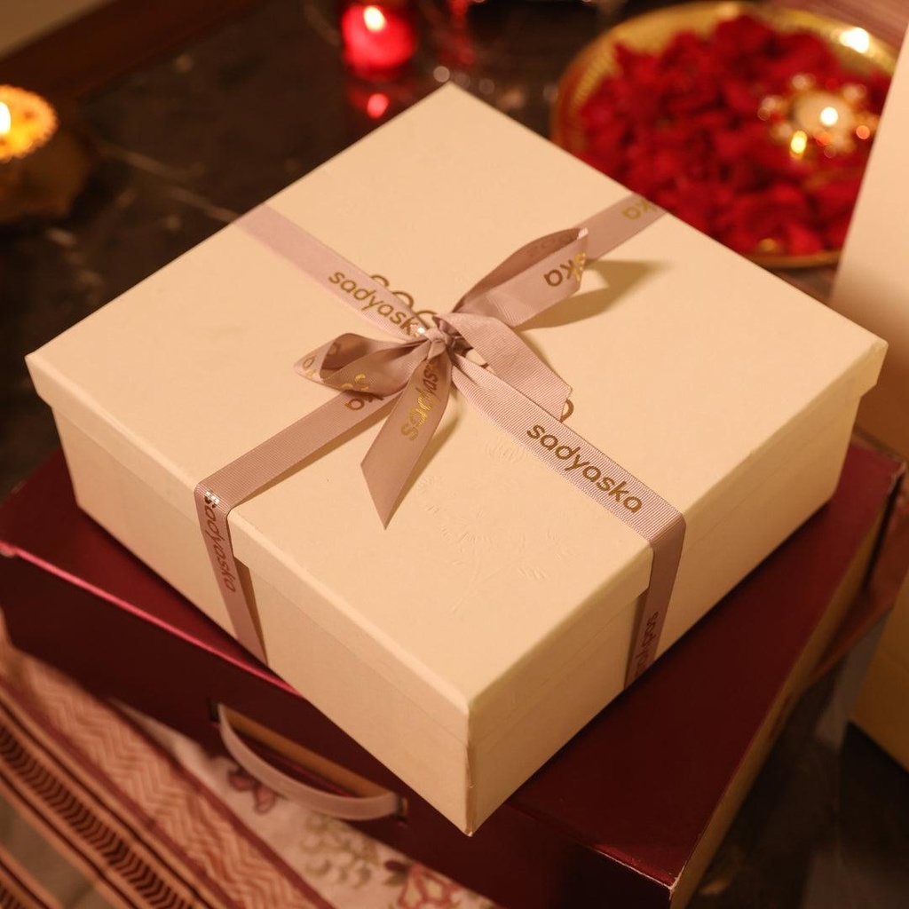 classicivorybox2.jpg