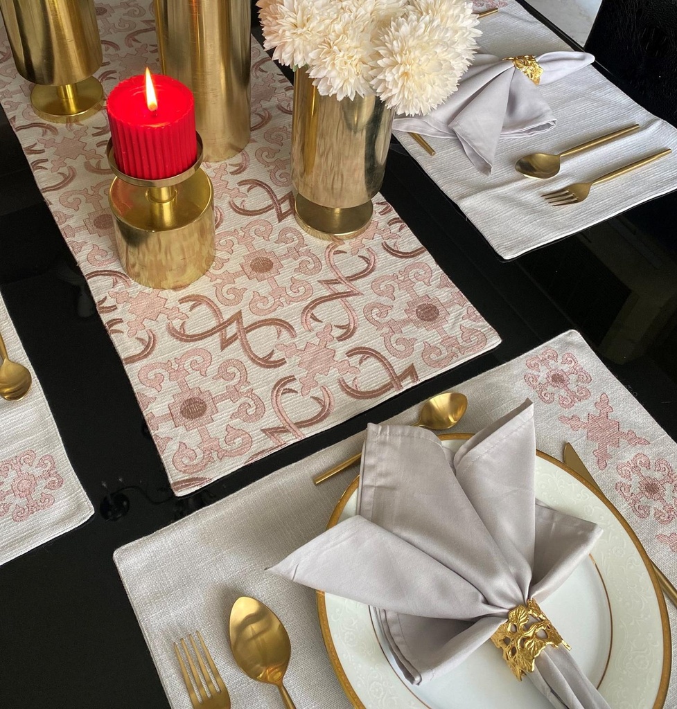 placemat-3_7f251839-1b11-4752-b249-f22211e0f78f.jpg