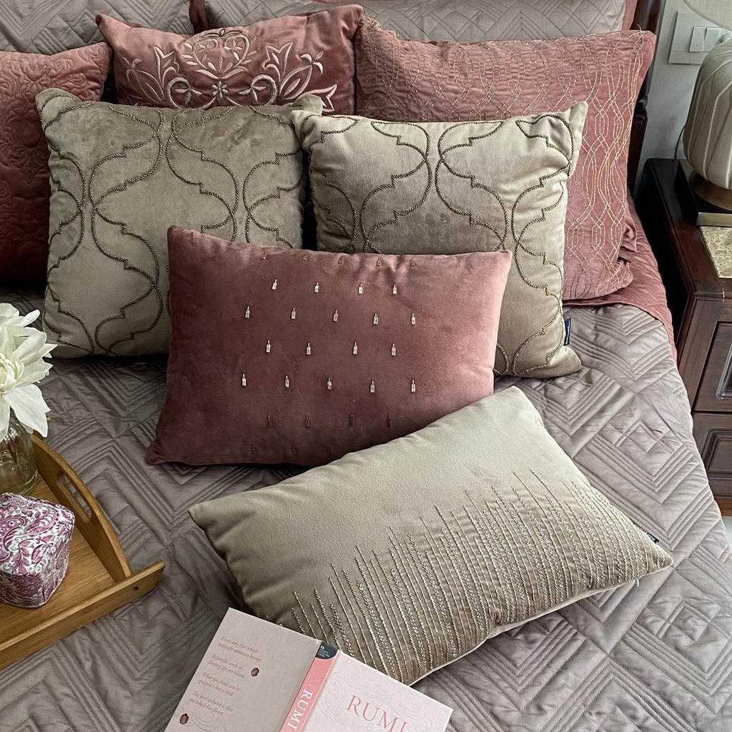 CLIFF-BLUSH-AND-TAUPE-4.jpg