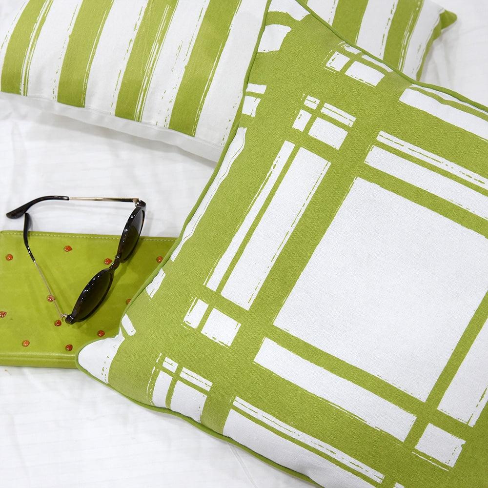 SAC015-04-Quadrangle-lines-Cushion-Cover-5-1.jpg
