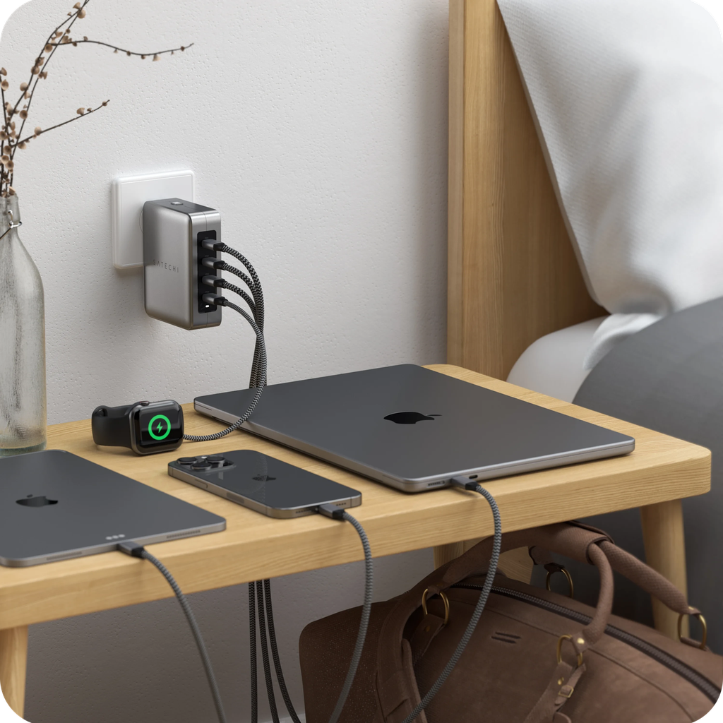 145w-usb-c-4-port-gan-travel-charger-wall-chargers-satechi-680630.png
