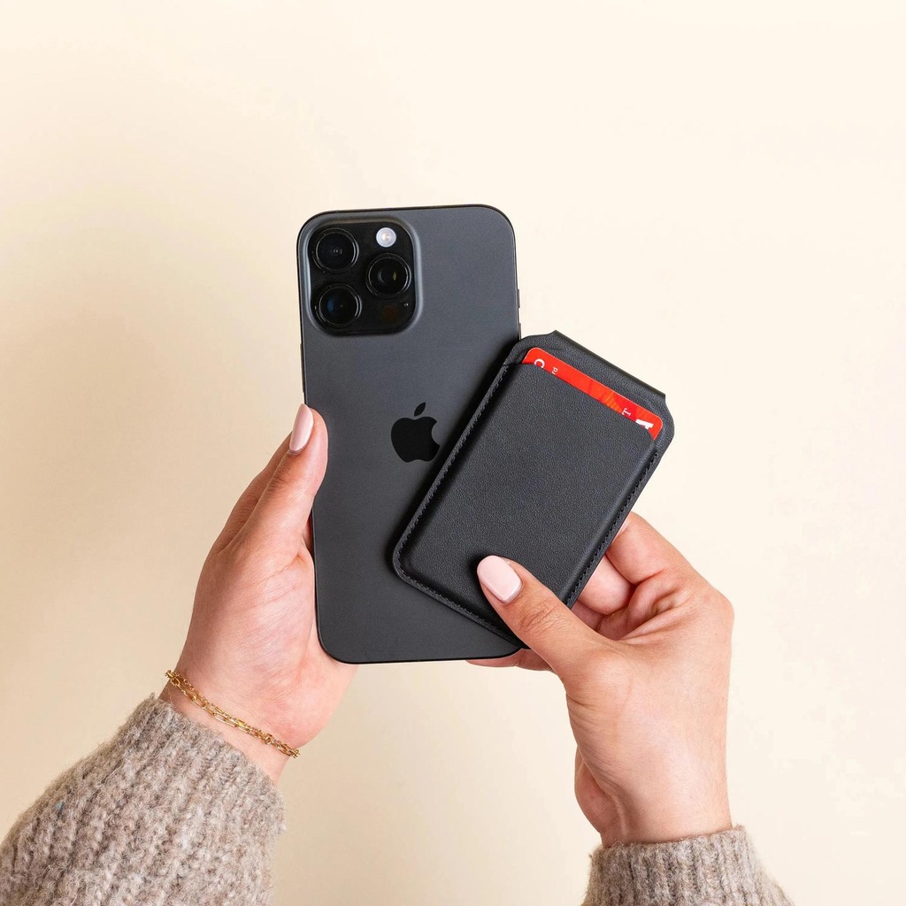 vegan-leather-magnetic-wallet-stand-accessories-satechi-432773.jpg