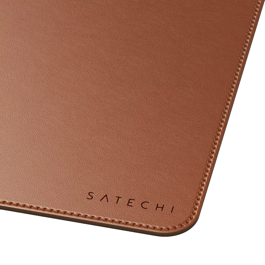 vegan-leather-premium-desk-mat-satechi-148794.png