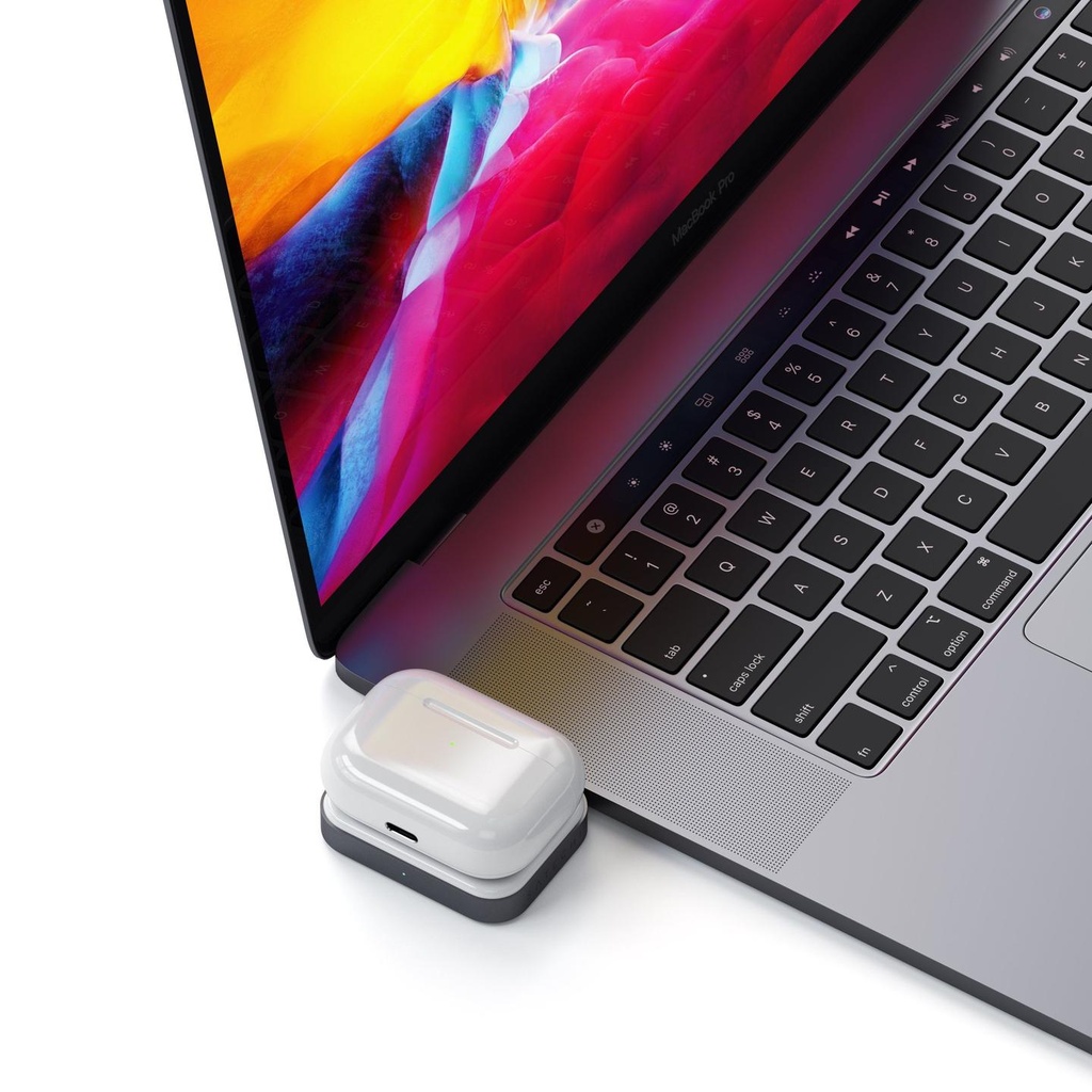 usb-c-wireless-charging-dock-for-airpods-ships-in-may-usb-c-satechi-767672.jpg