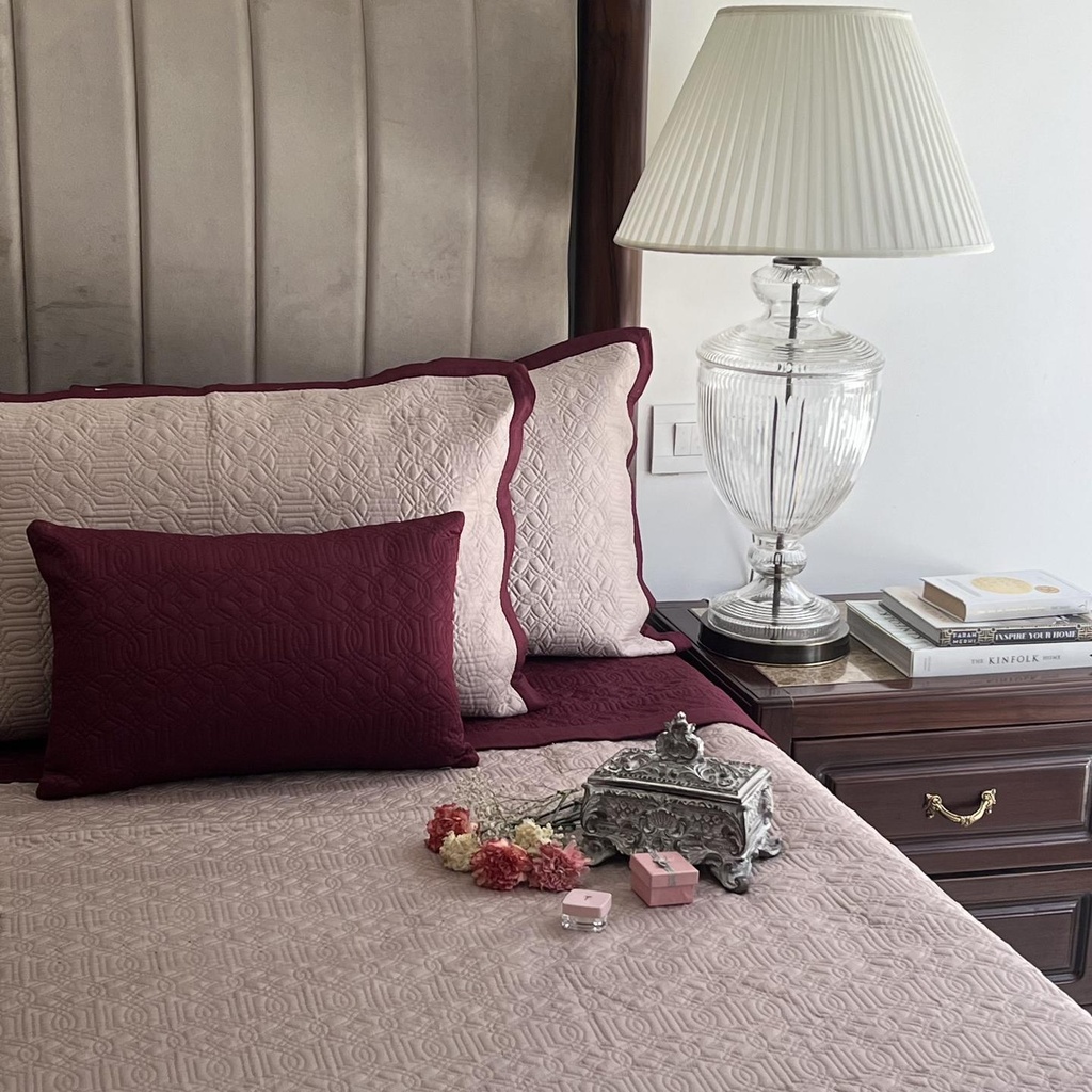 [SA#S001-IMPERIAL-MRBU-1] Maroon and Buff Imperial Cotton Reversible Bedspread (Maroon)