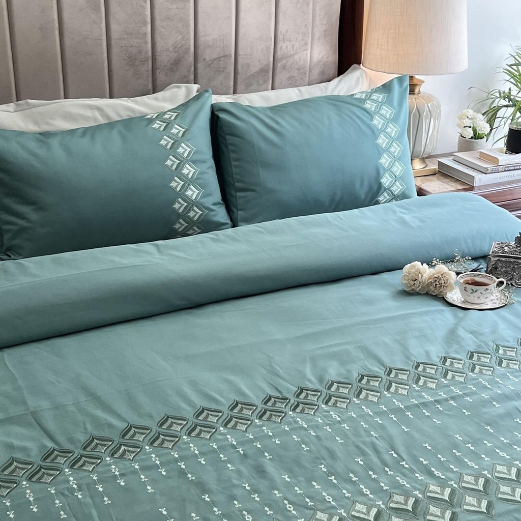Leaflet Turquoise Syona Duvet Cover