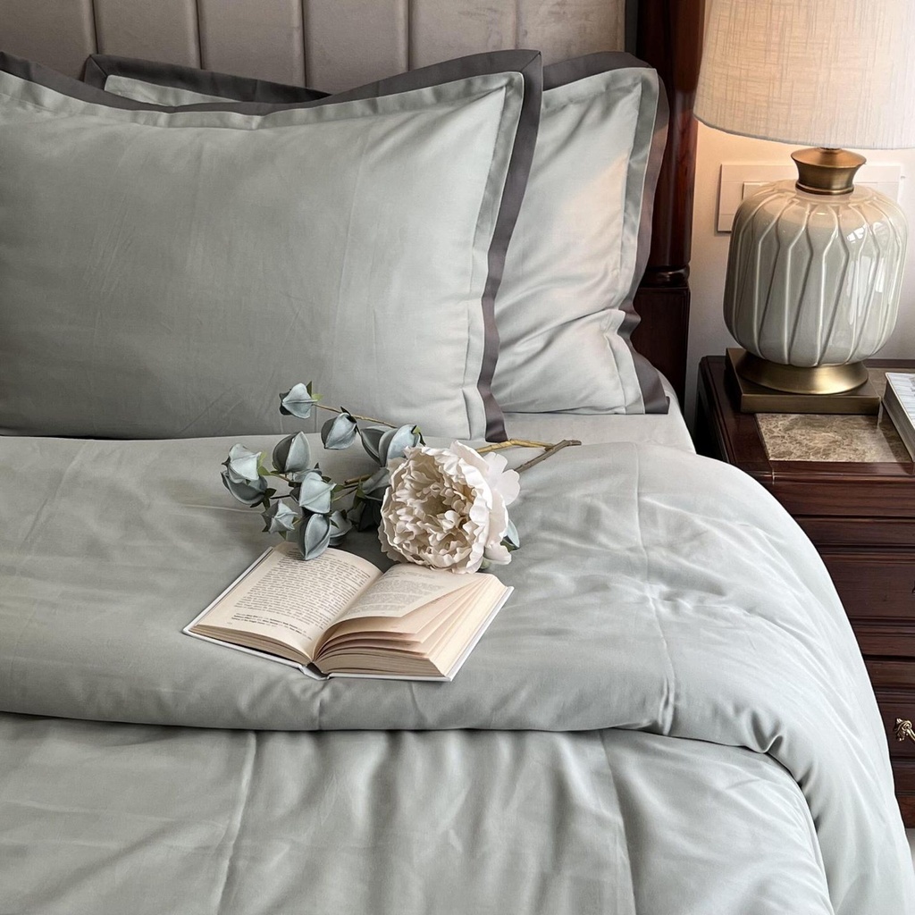 [SA#DU/SET2F-SNEG] Sage Green and Elephant Grey Duplex Duvet Cover Set (Sage Green)