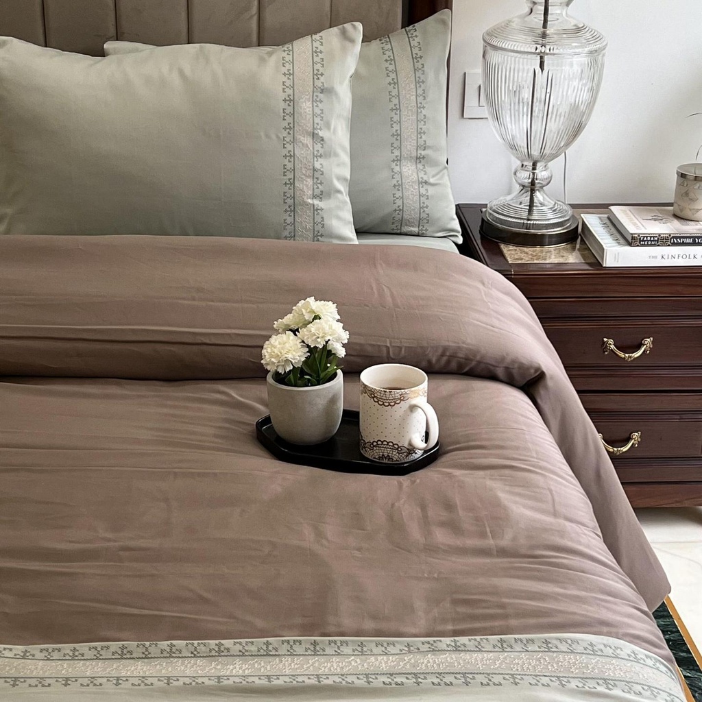 [SA#DU/SET-DELIGHT-SNTA-2] Delight Sage Green Taupe Dreams Duvet Cover Set (Taupe)
