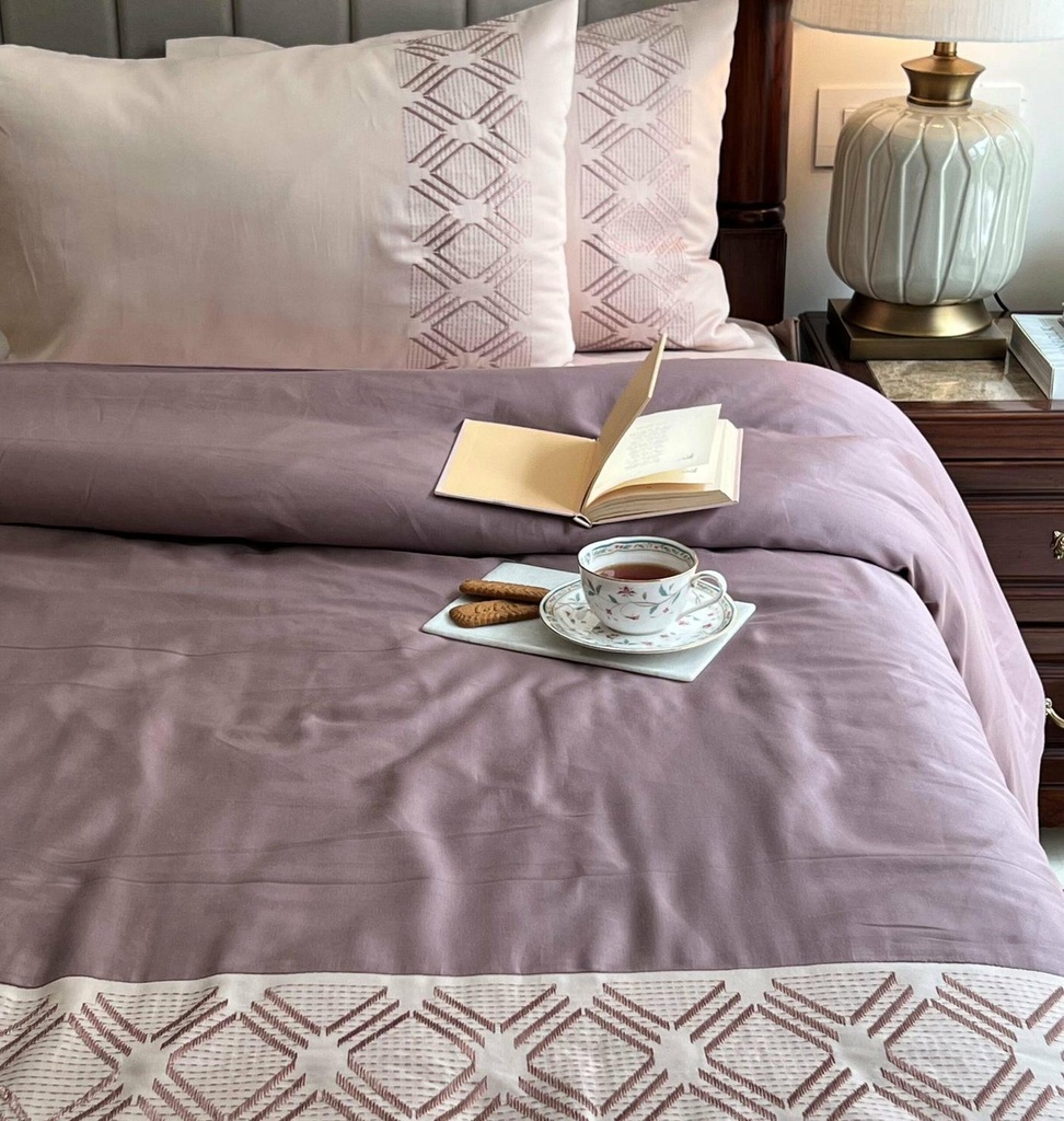 [SA#DU/SET-VINTAGE-BUOR-2] Vintage Buff Old Rose Dreams Duvet Cover Set (Old Rose)