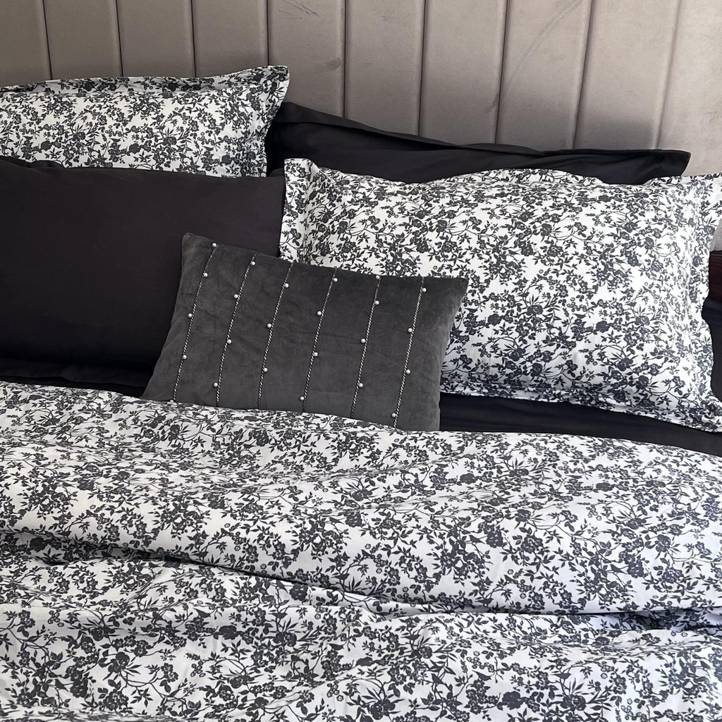 Black Rose Printed Cotton Duvet Cover