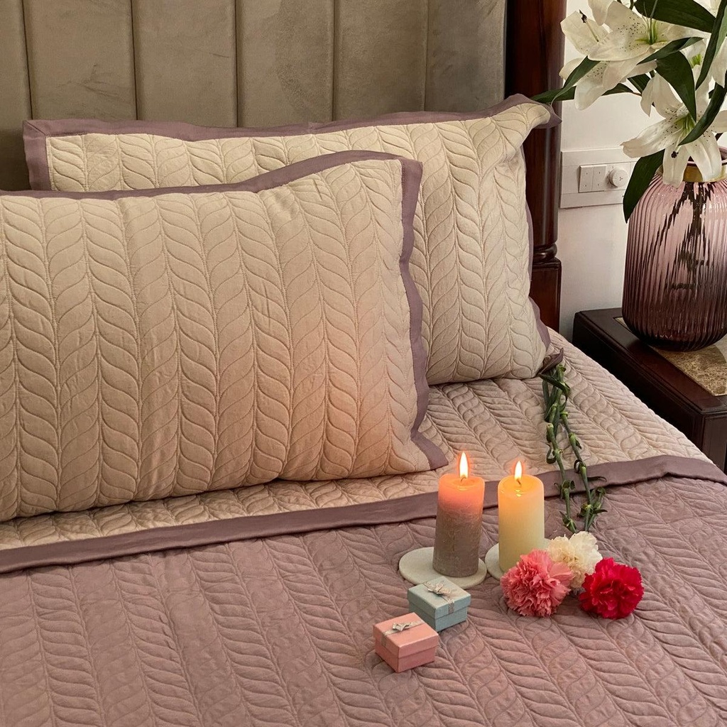 [SA#S001-VERDURE-ORBU] Old Rose & Buff Verdure Reversible Bedspread (Old Rose)